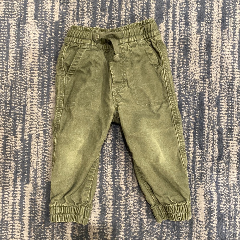 Cute Gap stretchy denim pants18-24m